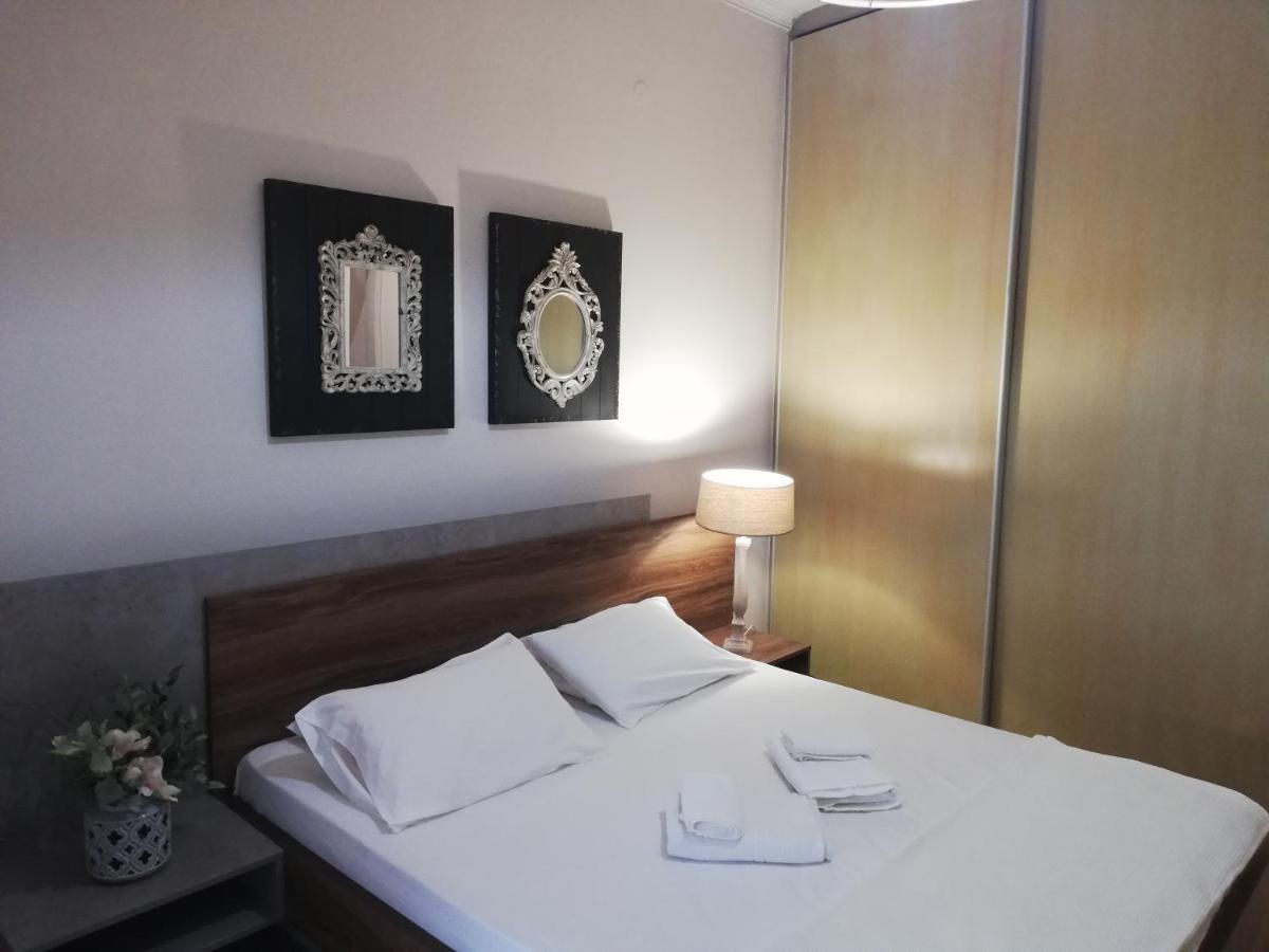 Nicol Apartmens Preveza Buitenkant foto